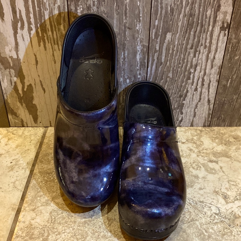 Dansko clogs (Nwot) - Picture 4 of 8
